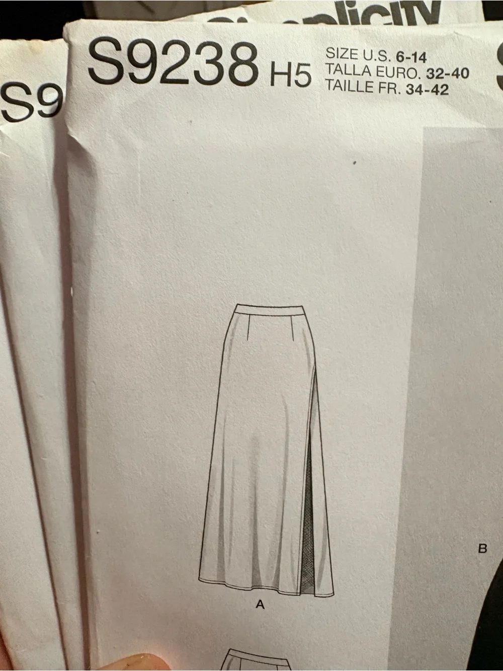 BN UNCUT SIMPLICITY 9238 H5 SKIRT SEWING PATTERNS
